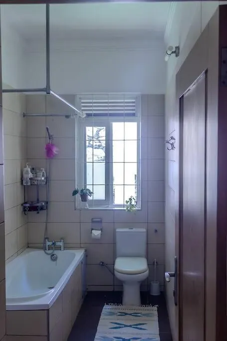 The Greenleaf Luxury Bnb -Lubowa كامبالا بيت للعطل
