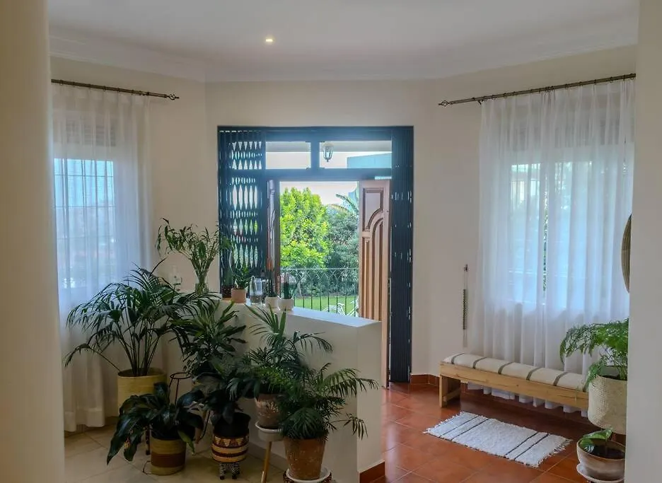 The Greenleaf Luxury Bnb -Lubowa كامبالا
