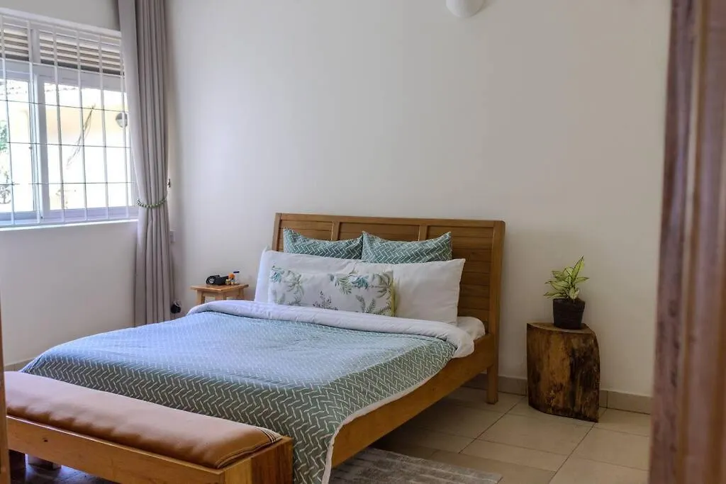 The Greenleaf Luxury Bnb -Lubowa كامبالا