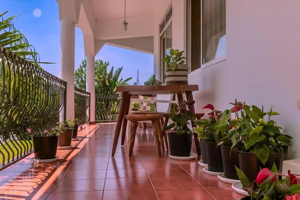 The Greenleaf Luxury Bnb -Lubowa كامبالا