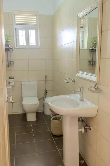 The Greenleaf Luxury Bnb -Lubowa كامبالا 0*,  أوغندا